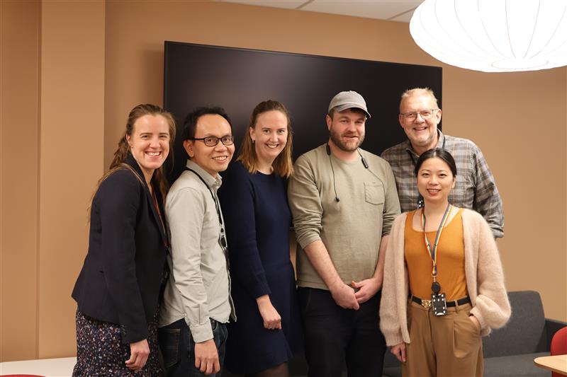 Foto av Helene Aarem, Kevin Utap, Eli Rugard, Kjetil Roppestad, Bjørn Teistung og Ye Cai